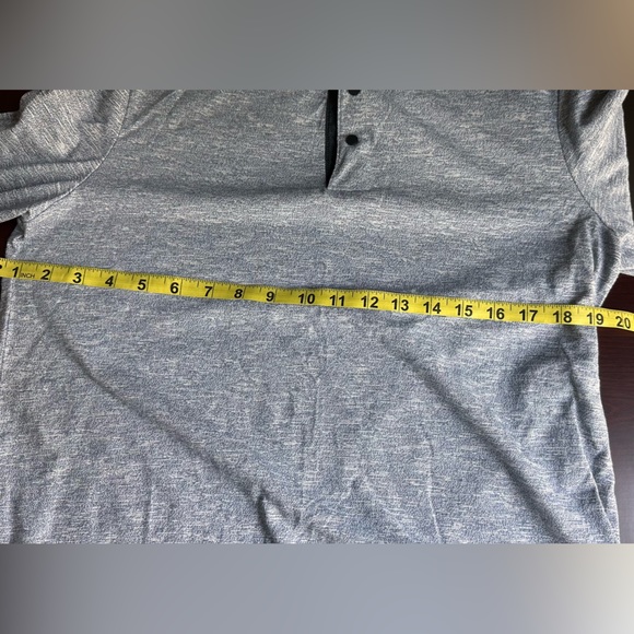 Long sleeve, Large slim fit Henley like new - Picture 3 of 3